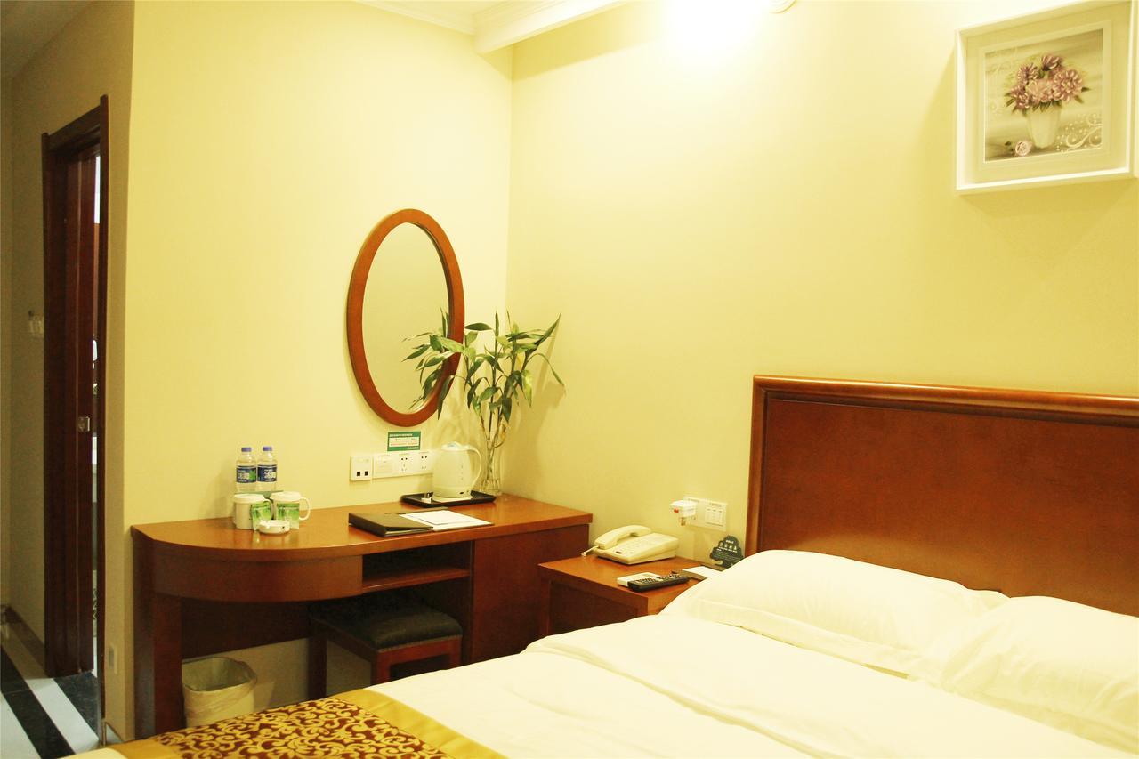 Greentree Inn Beijing Fengtai Dacheng Road Huanleshuimofang Business Hotel Dış mekan fotoğraf